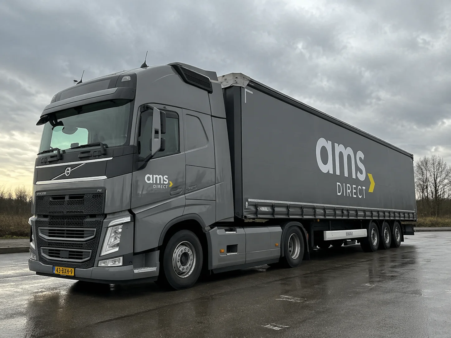 Vrachtwagen transport AMS Direct Vrachtwagen spoedkoerier voor zwaar transport en pallets – AMS Direct Nederland